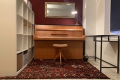 Raum Vermieten: Überaum mit Klavier