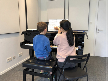 Vermieten: Room with grand piano for teachers Brussels