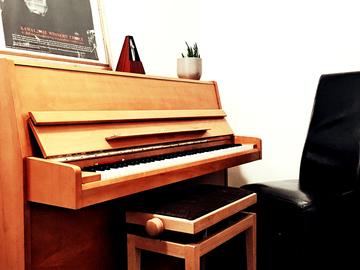Piano studio rooms in North London