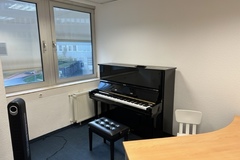 Raum Vermieten: Übungsraum mit Yamaha YUS Klavier