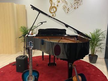 Renting out: Yamaha Grand Piano in wunderschöner Räumlichkeit