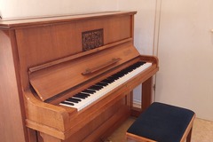 Raum Vermieten: Sehr kleines Musikzimmer mit Klavier