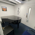 Raum Vermieten: Baby Grand Piano Practice Room