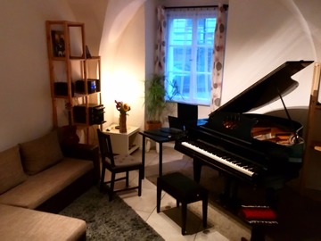 Raum Vermieten: Piano Studio in Old Town historic center