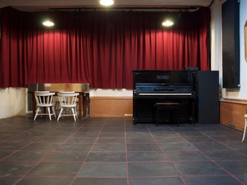 Rehearsal rooms including acoustic piano in Amsterdam