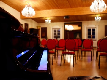Renting out: Konzertsaal mit Flügel in Gera