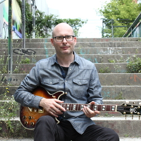 Csaba H